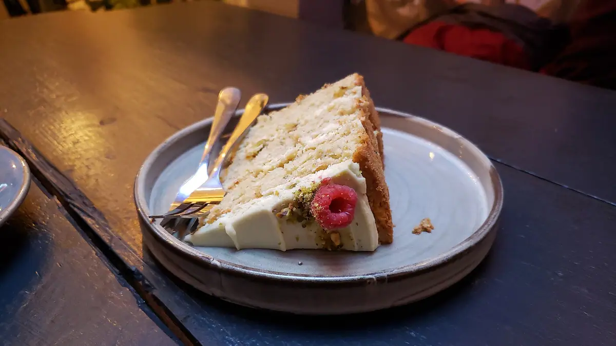 Sweet Café – cake shop in Stepney, London